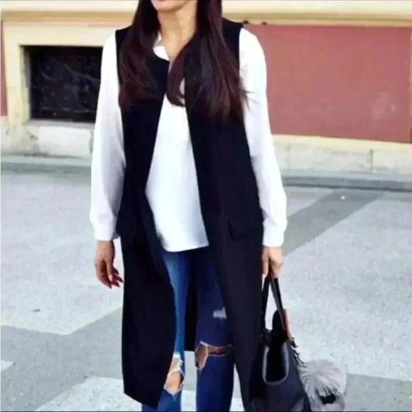 Saks Fifth Avenue Jackets & Blazers - SAKS 5th Avenue Black Long Vest Sleeveless Jacket size XS